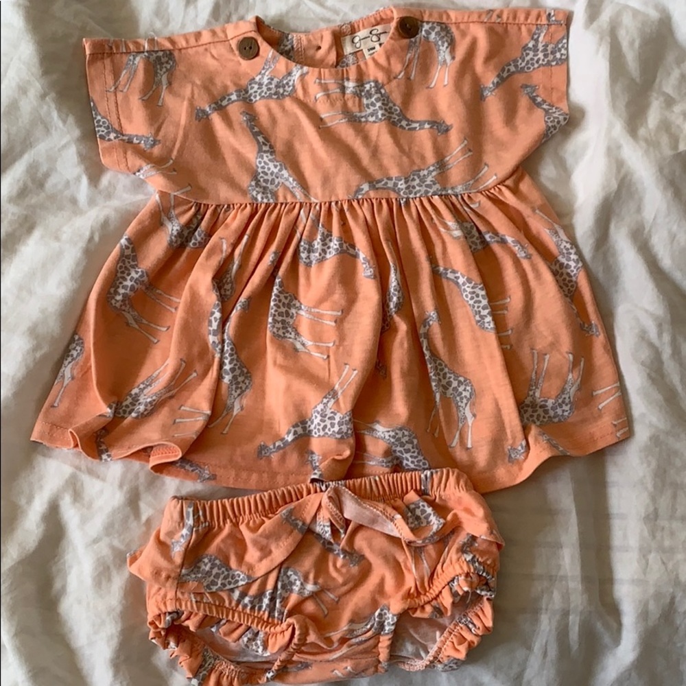 Jessica Simpson baby girl top and bloomer set